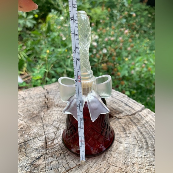 Vintage Avon bell with bow colouge bottle - Picture 5 of 5